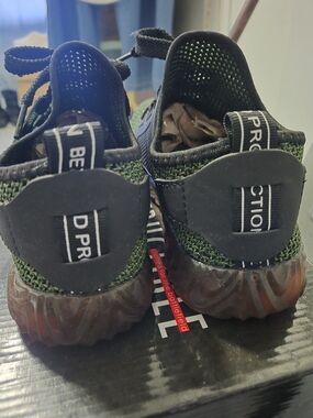 'Indestructible' bramd Waterproof Shoes